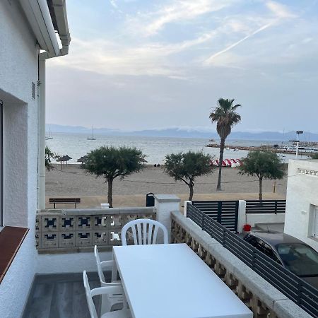 Apartamento En La Playa. Free Parking. Free Wifi L' Escala 외부 사진